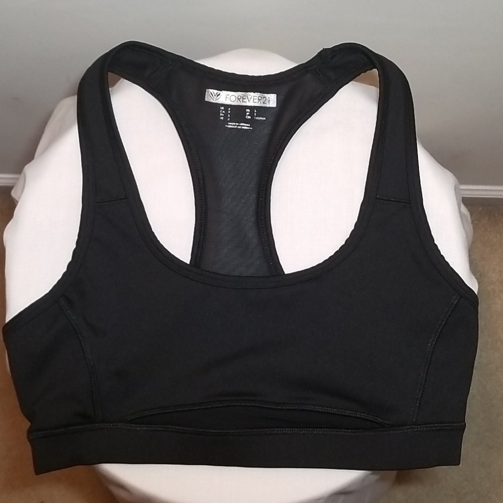 FOREVER 21 Black Sportsbra Size Small